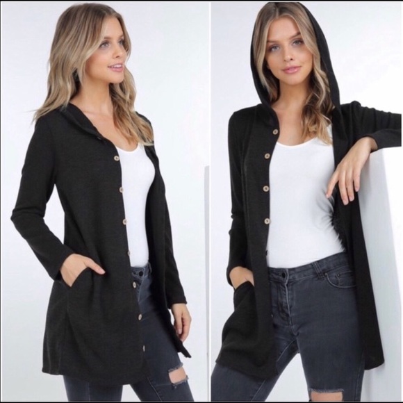 Tops - Black button up long sleeve hoodie